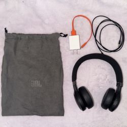  Headphones JBL Live 675NC