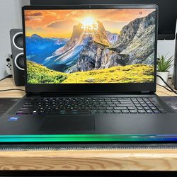 MSI GE76 12 UE NVIDIA RTX 3060 I7-12700H 32 DDR Gaming laptop