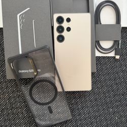 Samsung Galaxy S25 Ultra 256GB – Like New – Box, Cable & Case Included