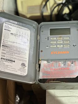 110 - 240V Timers $30ea
