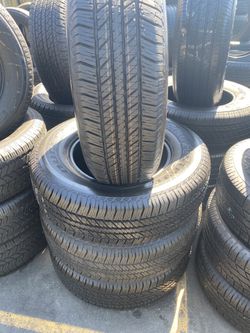 SET BRIDGESTONE DULER 265/70/17 SEMI NEW 95%TREAD LIFE $300 PRICE INCLUDE PROFESSIONAL INSTALLATION AND TAX
