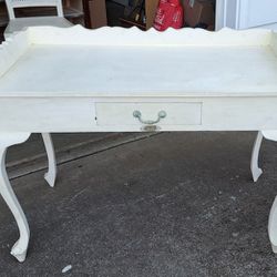 Vintage White Desk And Chair
