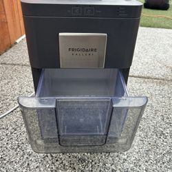 Máquina Para Aser Cubitos De Hielo.  X $90.  O Mejor Oferta. 