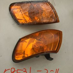 Pair Parking Corner Signal Lig. 97 AE100 A101 E100 Amber Lens