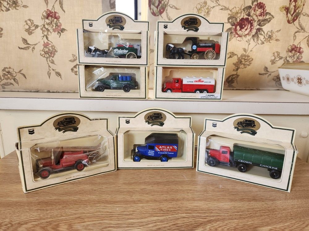 Vintage Commemorative Die Cast Cars Lot Of 7
