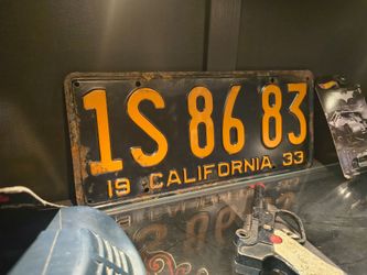 Vintage 1933 California License Plate (Single) - Authentic Patina