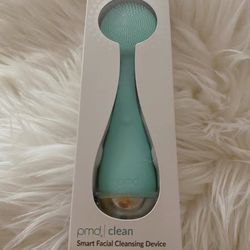 PMD Clean Smart Facial Cleansing Brush in teal