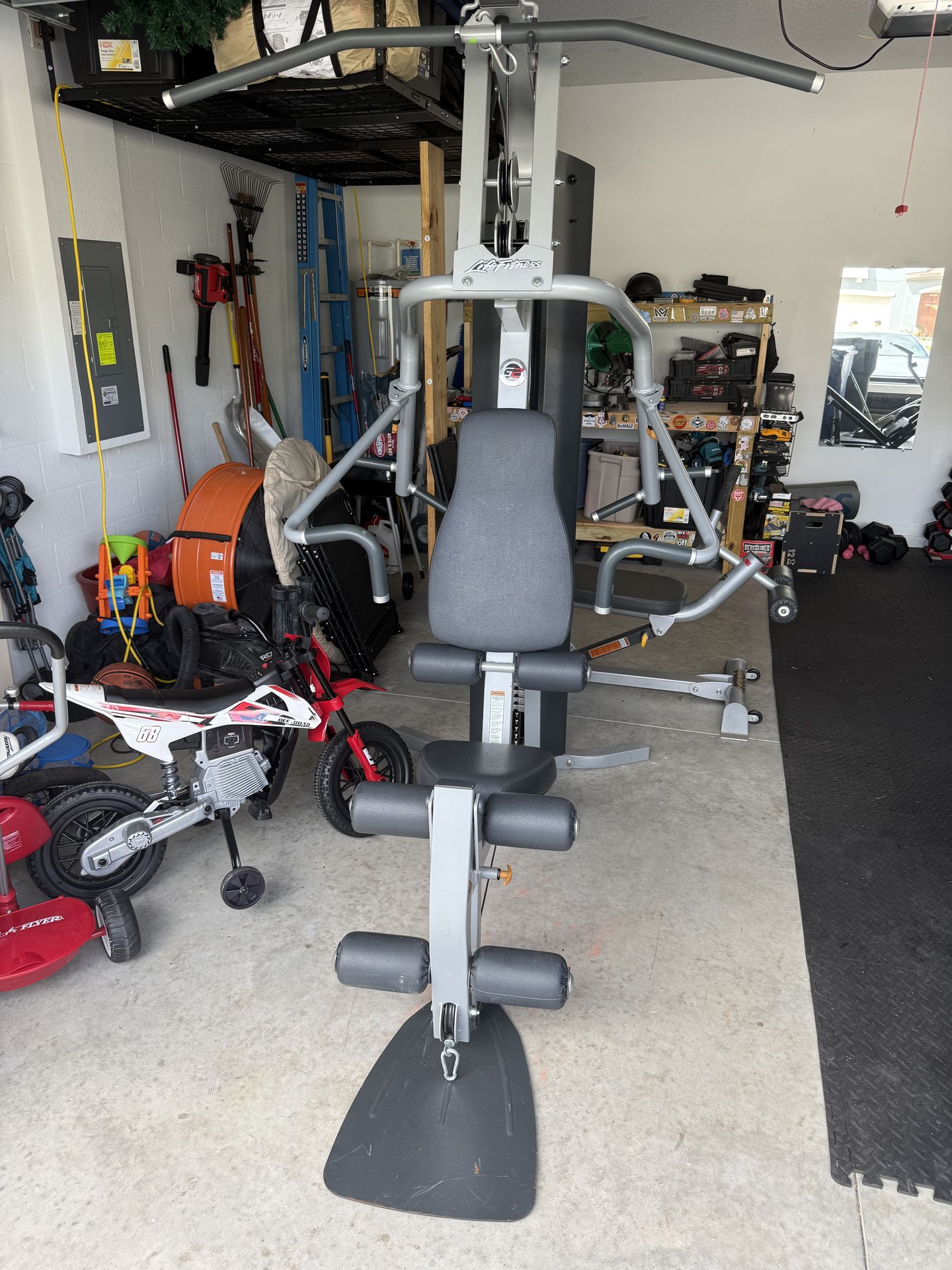 Life fitness g2 home gym