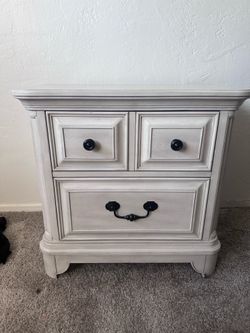Night stand