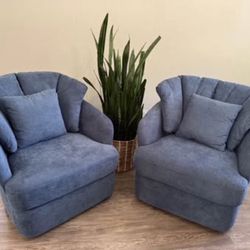 Rowena Oversized Blue Upholstered Fabric Swivel Accent Chair with Double Cushion Swivel Arm Chair (S