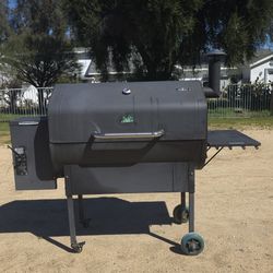 Jim Bowie Green Mountain Pellet GRILL