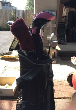 Golf set sticks and everything