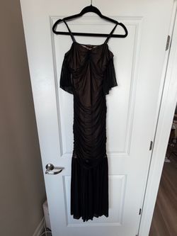 Bebe prom dress