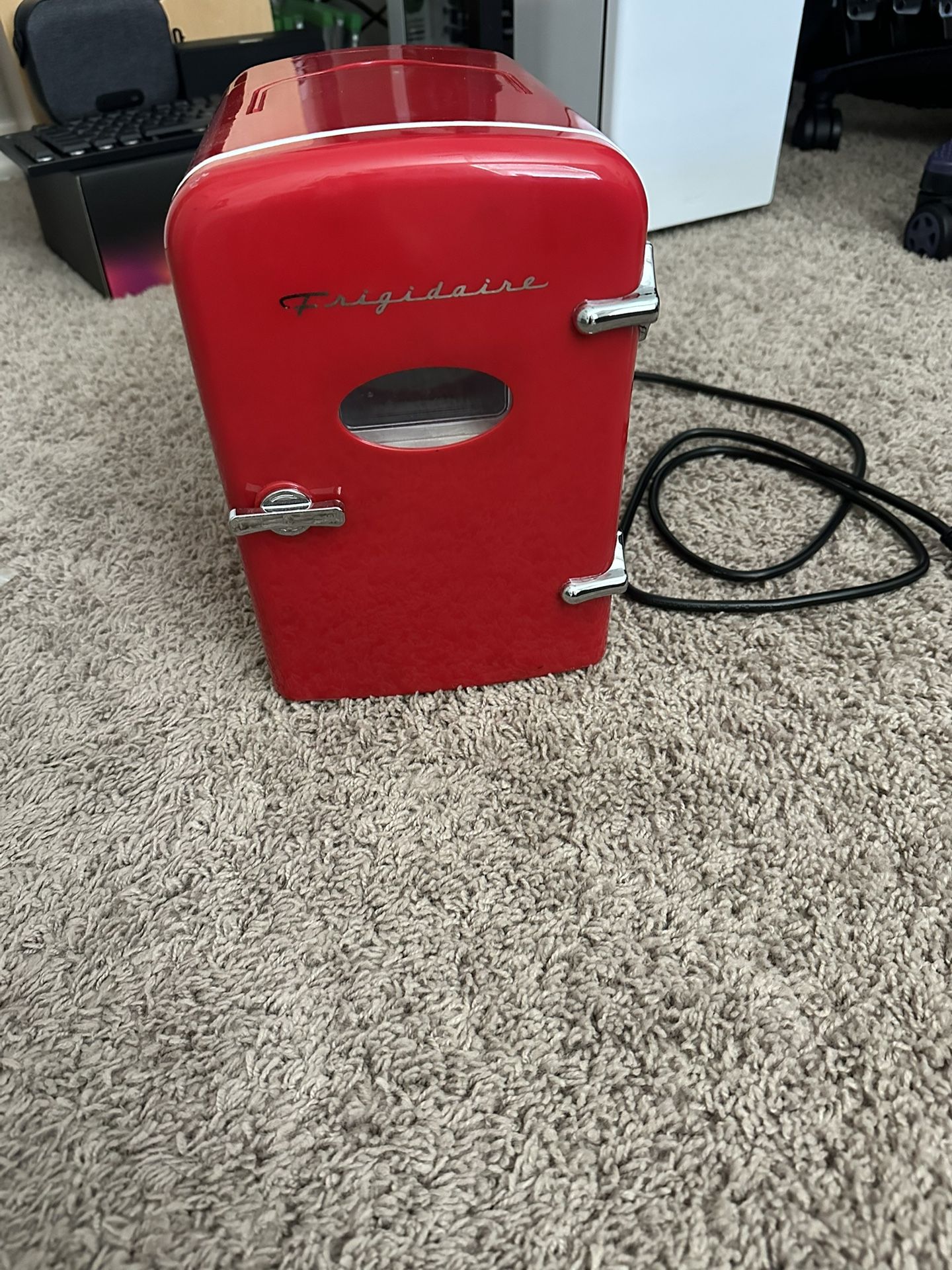 Desk Mini Drink Fridge