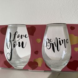 4 Glass Valentine's Day Cups