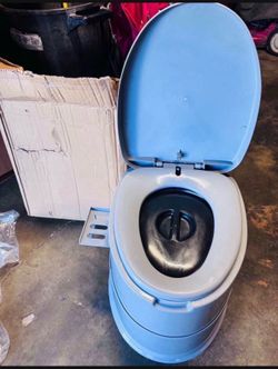 New Portable Toilet | Indoor Outdoor Commode w/Detachable Inner Bucket & Removable Paper Holder, Lightweight & Compact for Camping, Boat, Van, Emergen