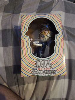 2022 día de los muertos Dodger skull candy bobble head