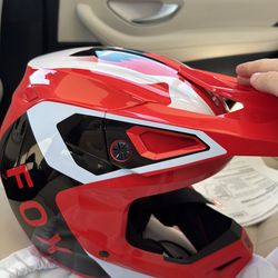 No box but never worn brand new