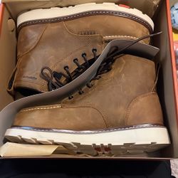 brunt marin comp toe size 8