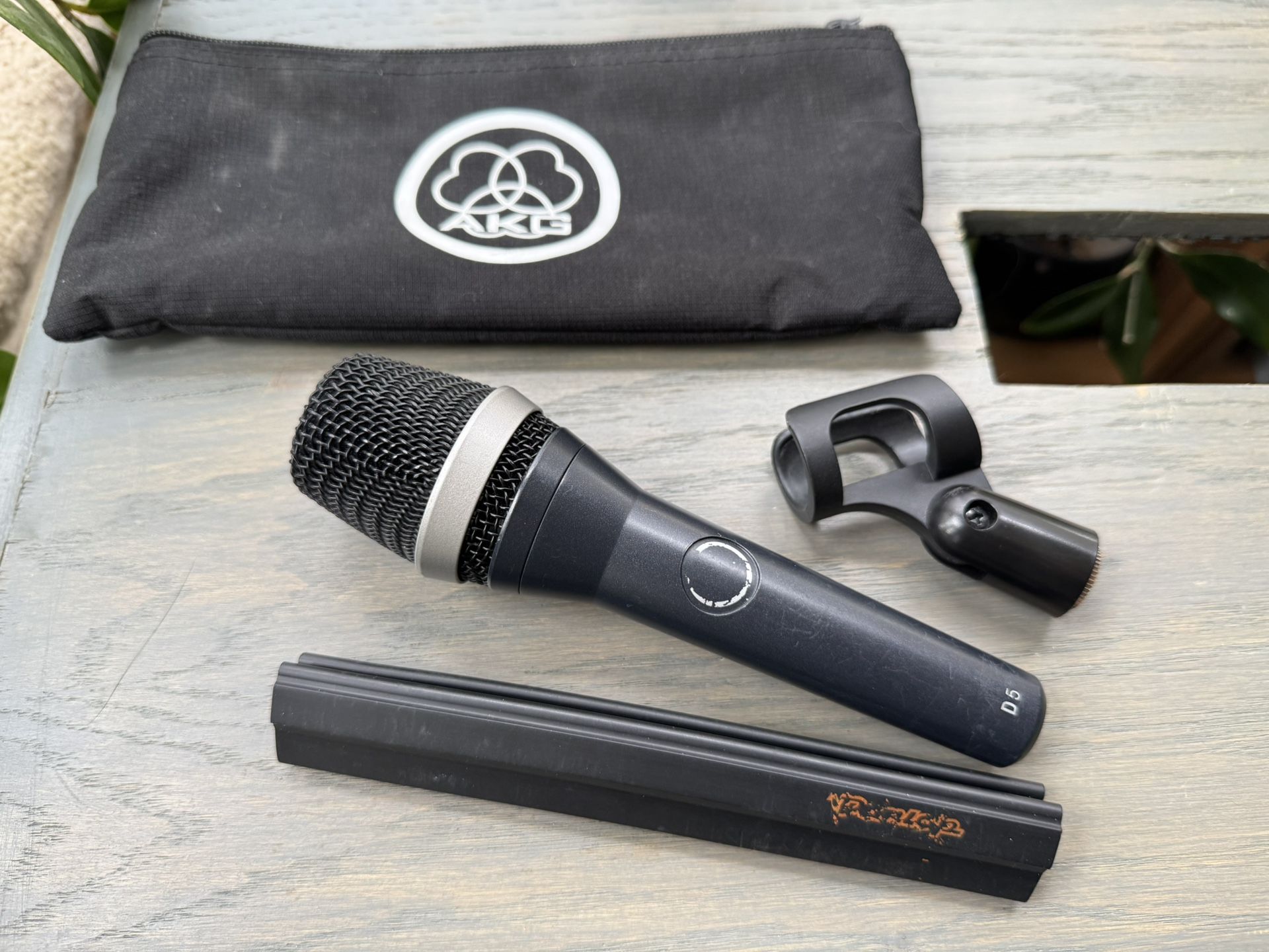 AKG D5 Microphone