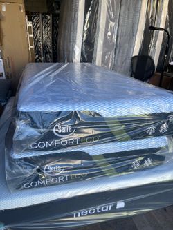 Twin size mattress Serta I comfort memory foam