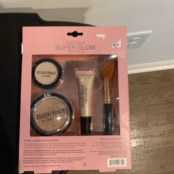 “BRAND NEW❗️ELLEN TRACY” SUPER GLO! Highlight and illuminator Set