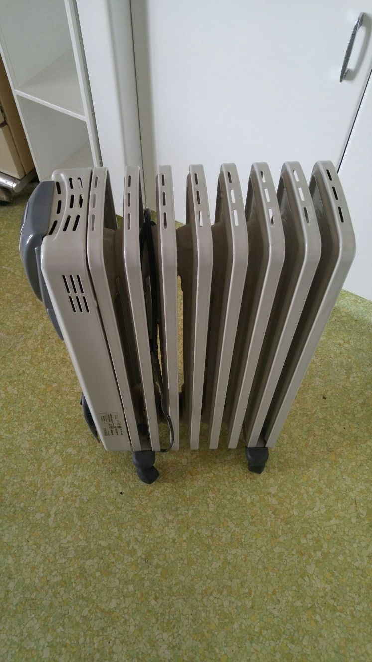 Kenwood Portable Electronic Radiator Heater EW6708K