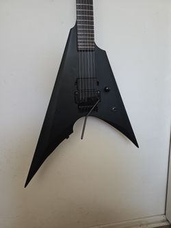 Esp Ltd Arrow 1000 black metal