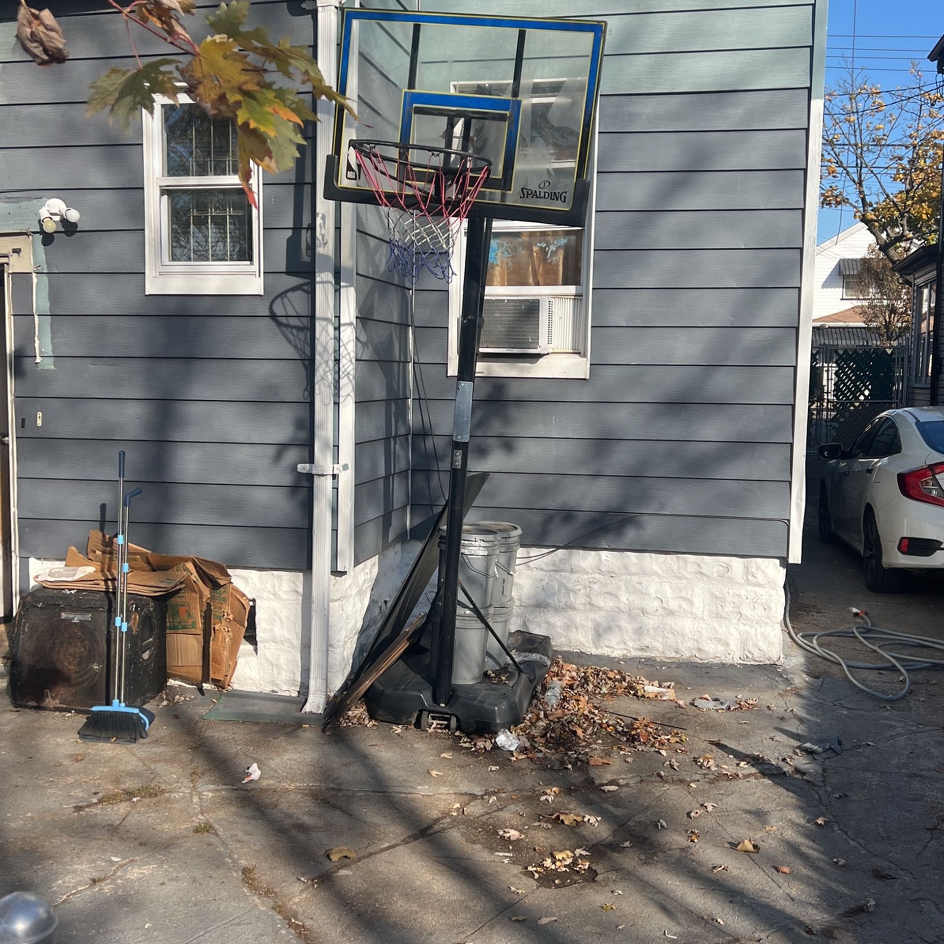 Spalding Basketball Hoop