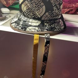 reverisble northface gucci bucket hat