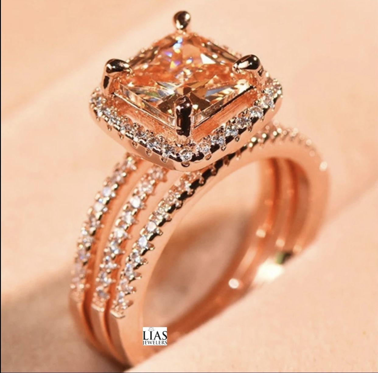 New 18k Rose Gold Wedding Ring Set 