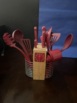 🔥 Complete Red Kitchen Starter Set – Knife Block + Utensils + Measuring Cups + Timer 🔥