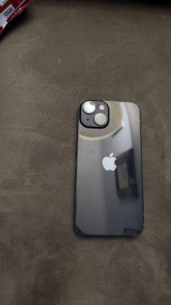 Black iPhone 14