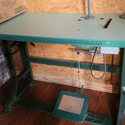 Industrial Sewing Machine
