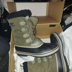 SOREL  WINTER  WATERPROOF BOOTS 