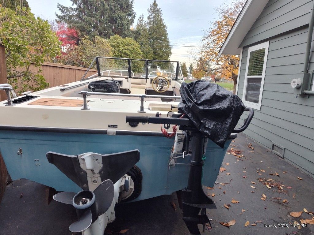 1977 Seaswirl Omc. Trihull