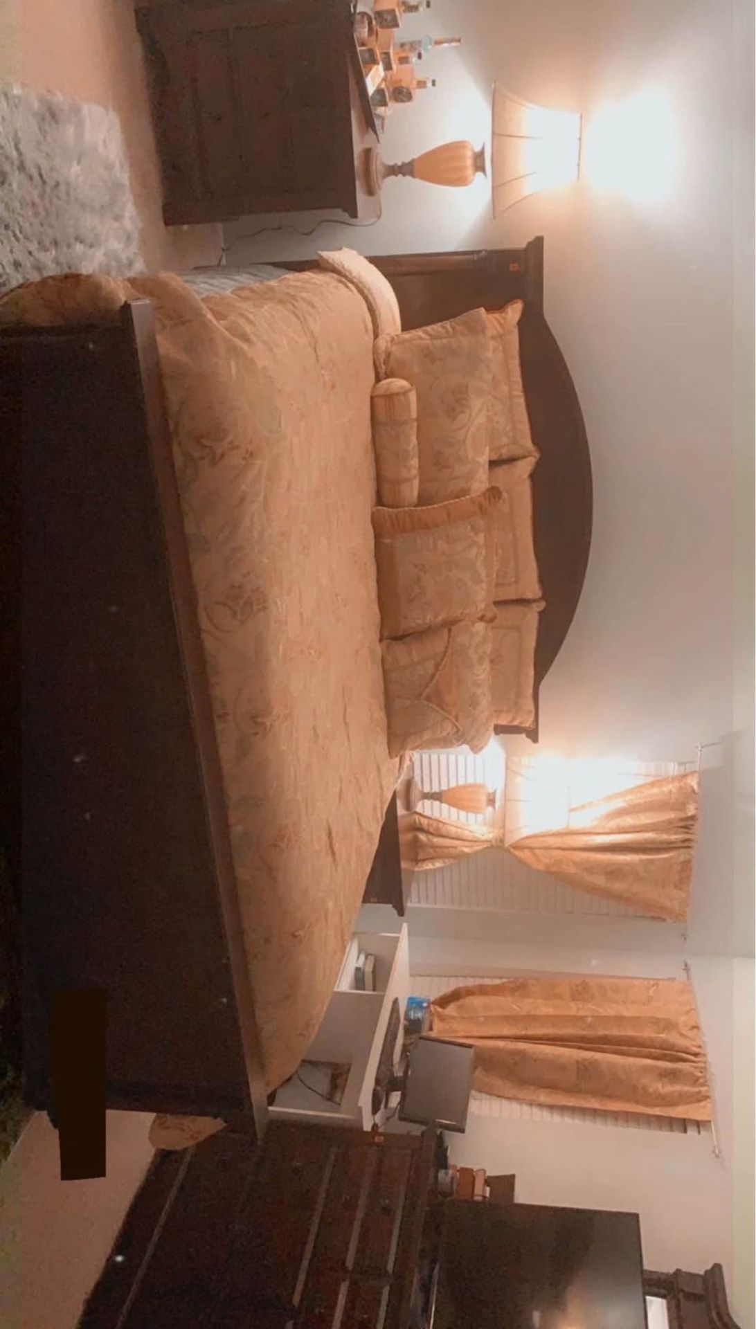 KING SIZE CHERRY WOOD BEDROOM SET. HEAD&FOOT BOARD, 2 NIGHTSTANDS, DRESSER AND MIRROR