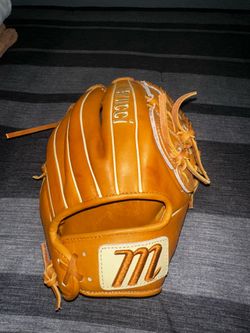 Marucci Pitchers Glove