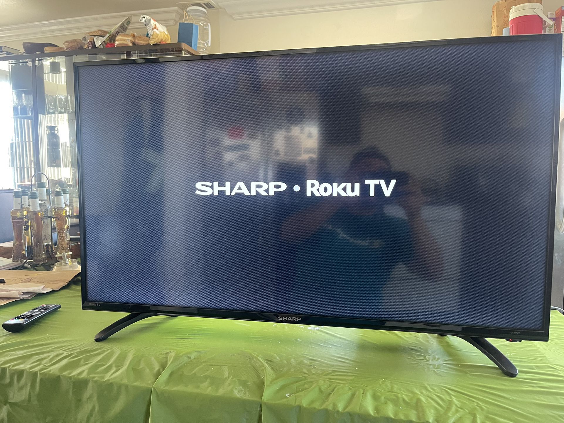 Sharp Roku 40” LED Smart TV