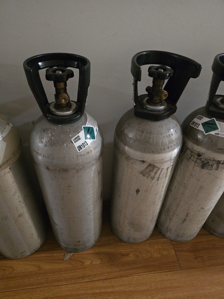 CO2 Tank.