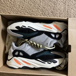 Adidas Yeezy Boost Wave Runner Size 7