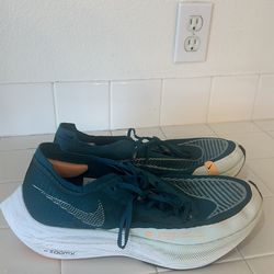 Nike running shoes men