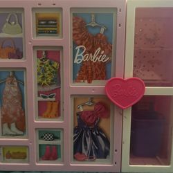 Barbie Closet With Clothes