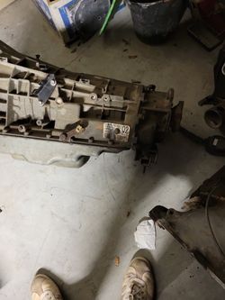 2010-2015 Ford E350sd 6.8l Transmission With 140k