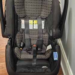 Very nice GRACO carseat