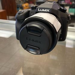 LUMIX DMC-FZ1000 Digital Camera 