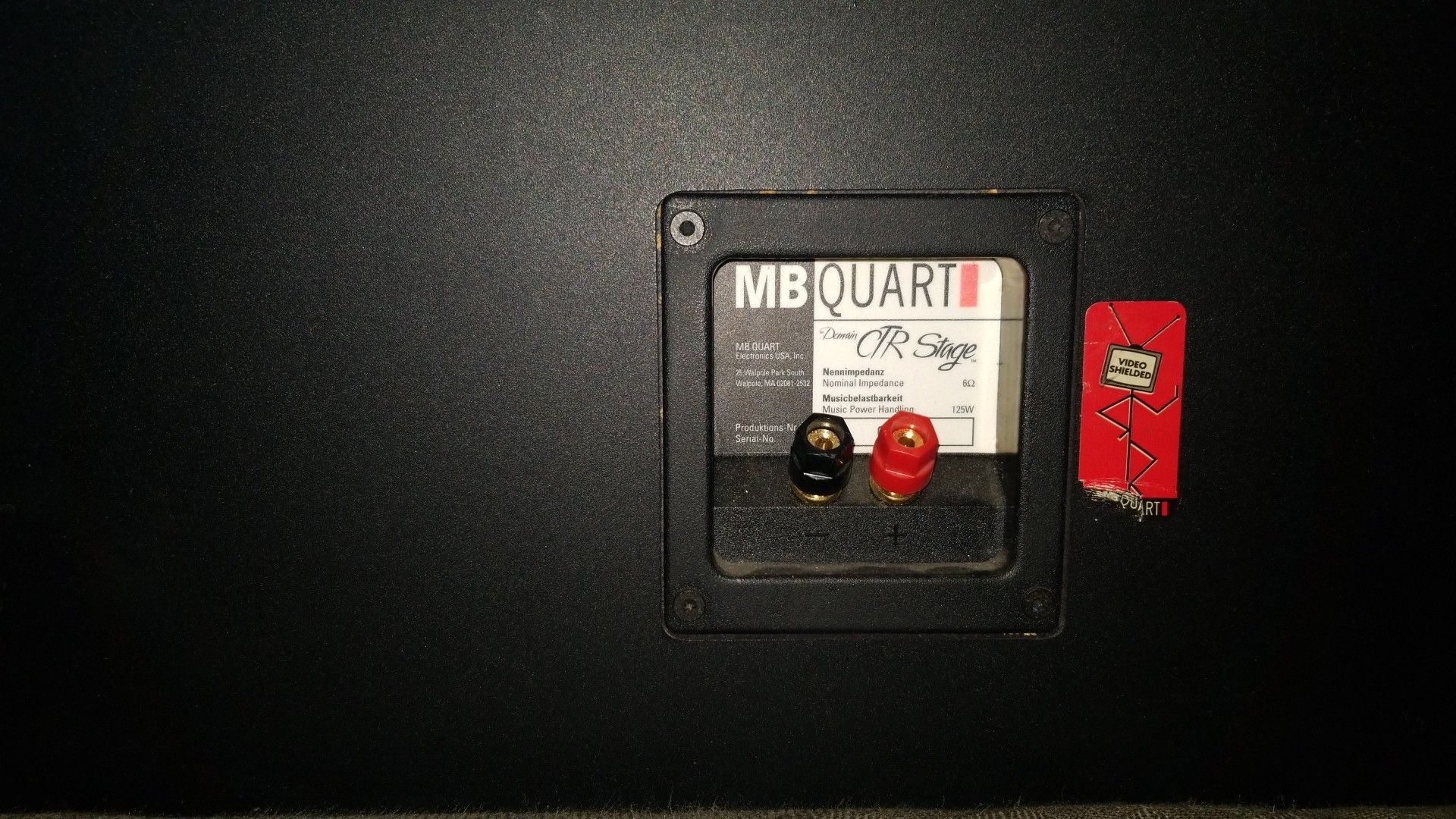 MB Quart. Domain 40's Left and Right + CTR Stage center speaker, Perfect set.