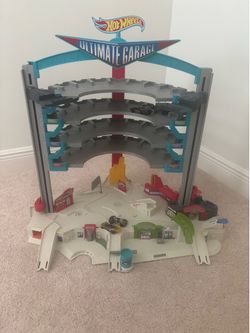 Hot Wheels  Car garage