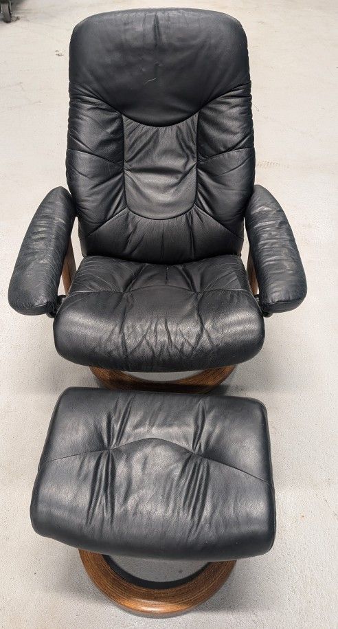 Black Leather Reclining Chair With Ottoman