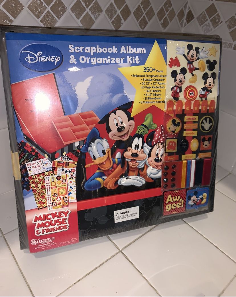 Disney Scrapbook Album & Organizer Kit Mickey Mouse & Friends 350 Pieces  New